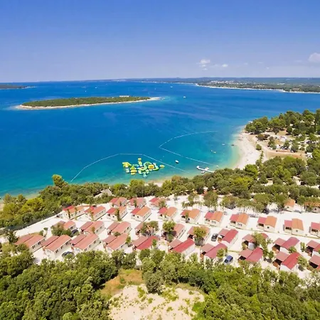 Dina Apartman Pula